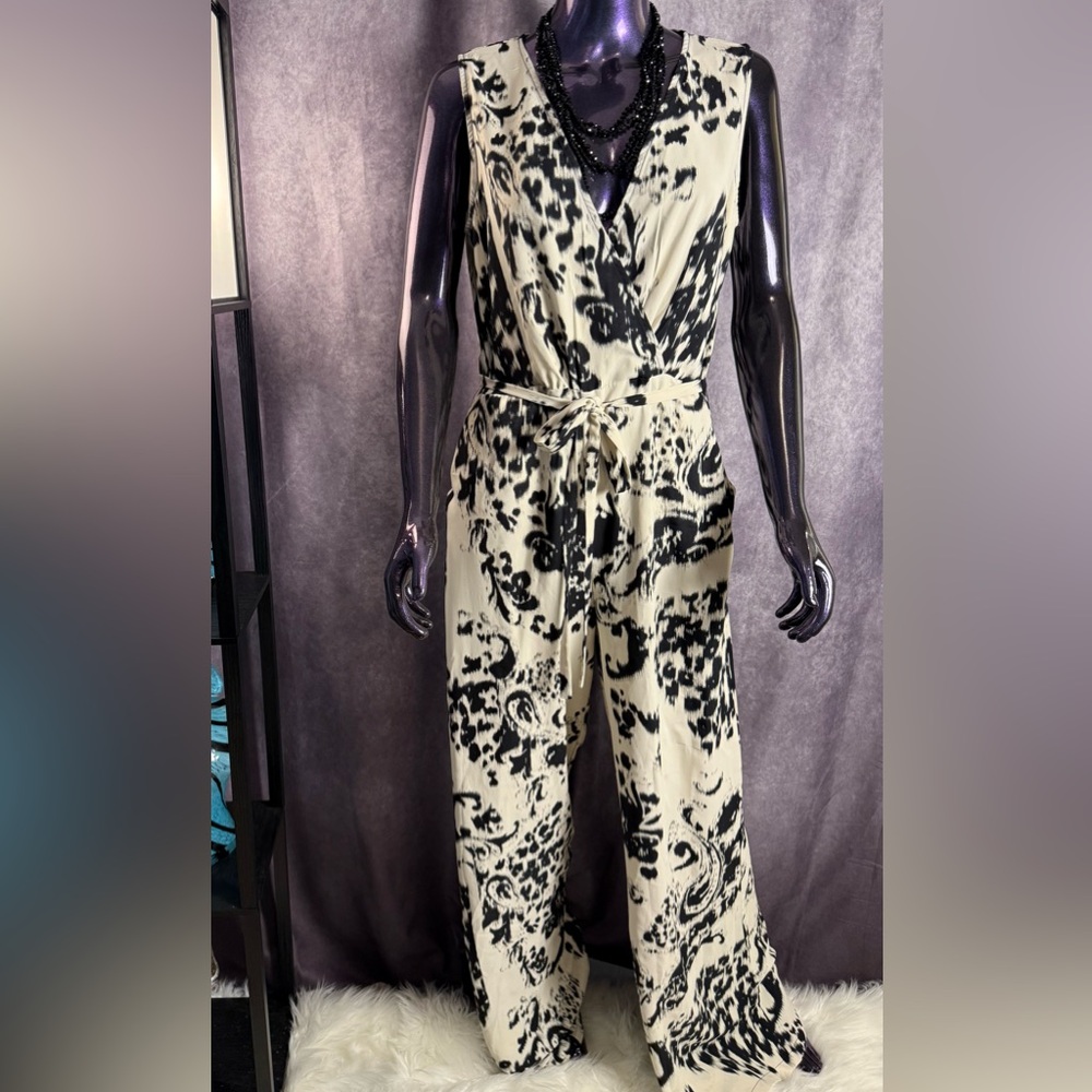 Elegant Black and White Jumpsuit